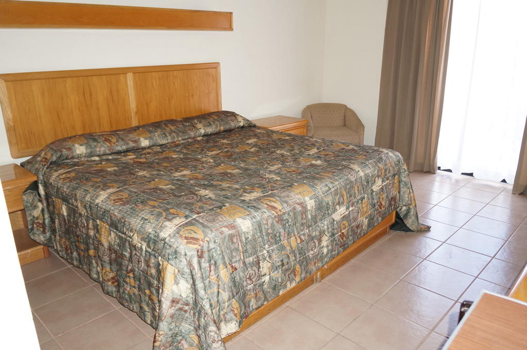 Maria Luisa Inn & Suites Juarez  객실 사진