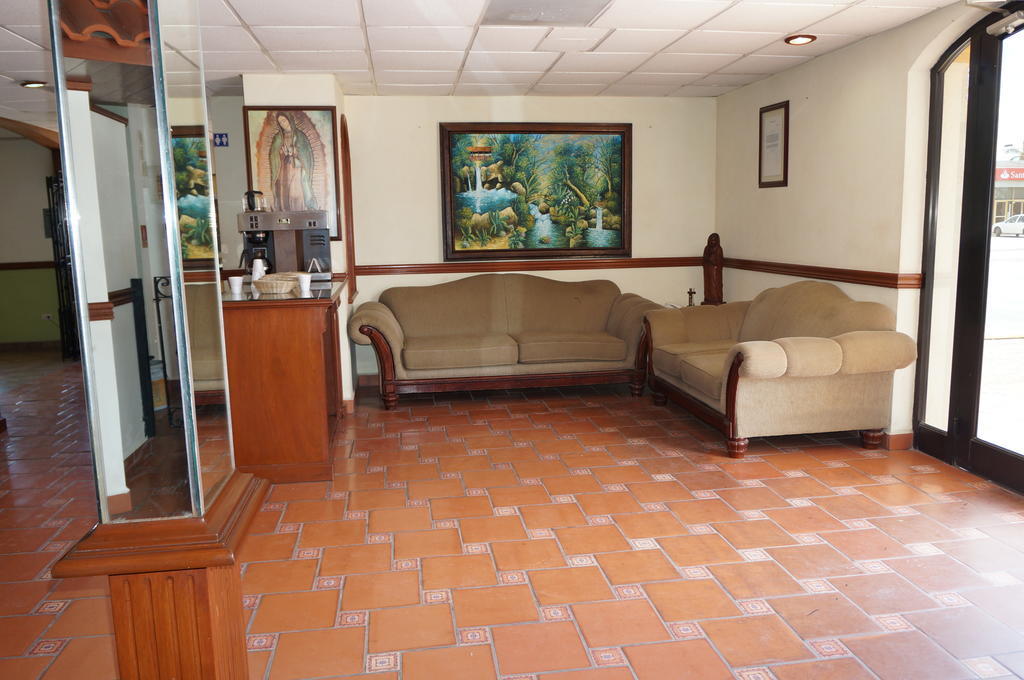 Maria Luisa Inn & Suites Juarez  객실 사진