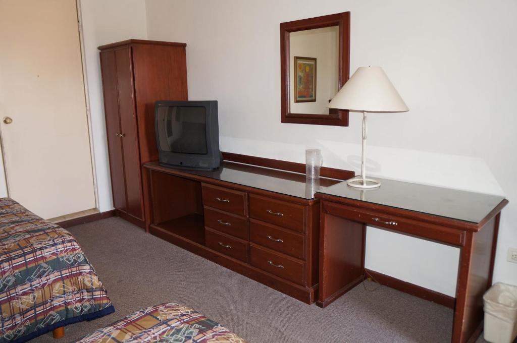 Maria Luisa Inn & Suites Juarez  외부 사진