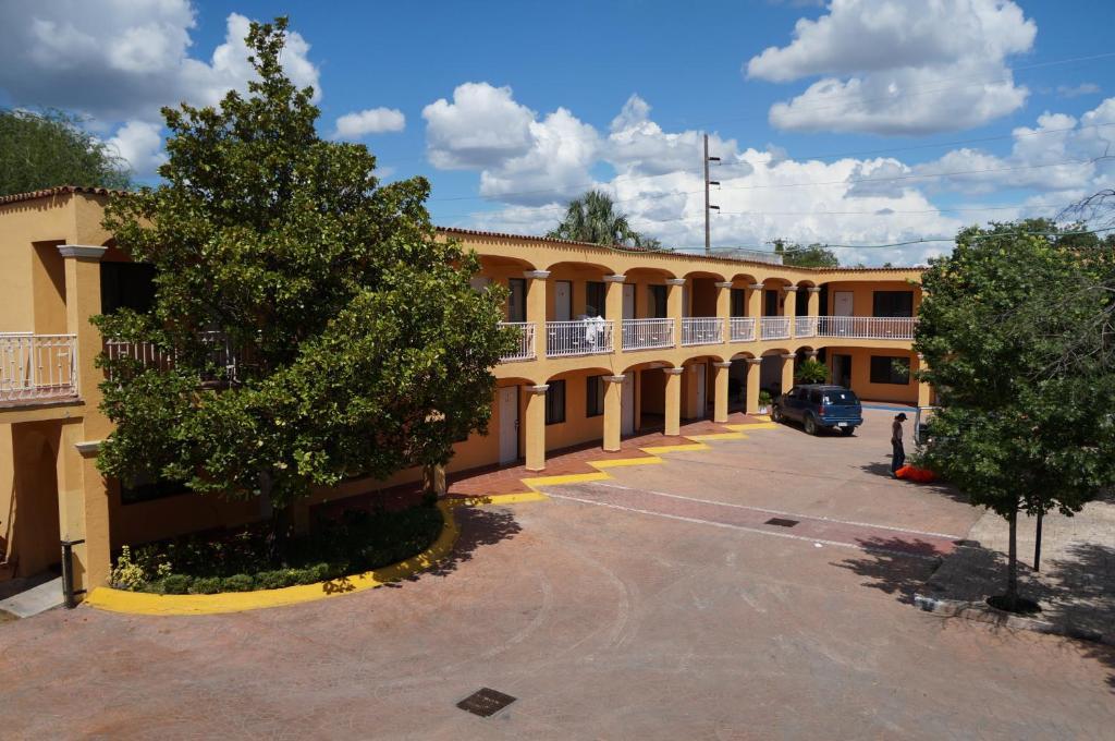 Maria Luisa Inn & Suites Juarez  외부 사진